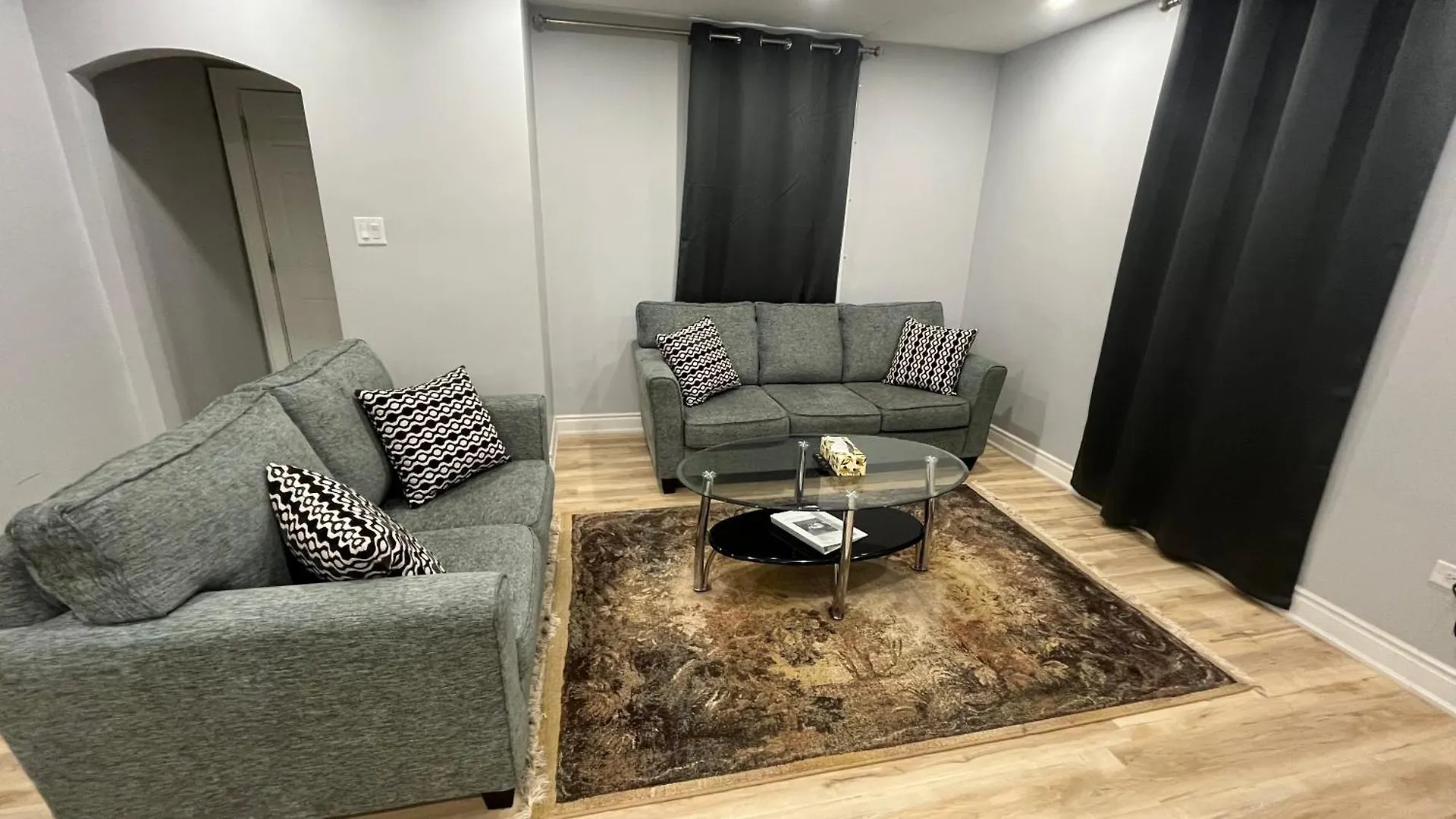Renovated Home - Walk To Falls & Tourist District Niagara Falls 0*,